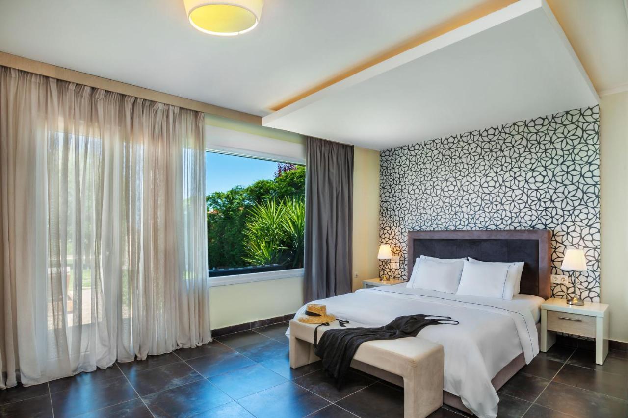 Sunny Villas Resort & Spa Hanioti Bagian luar foto