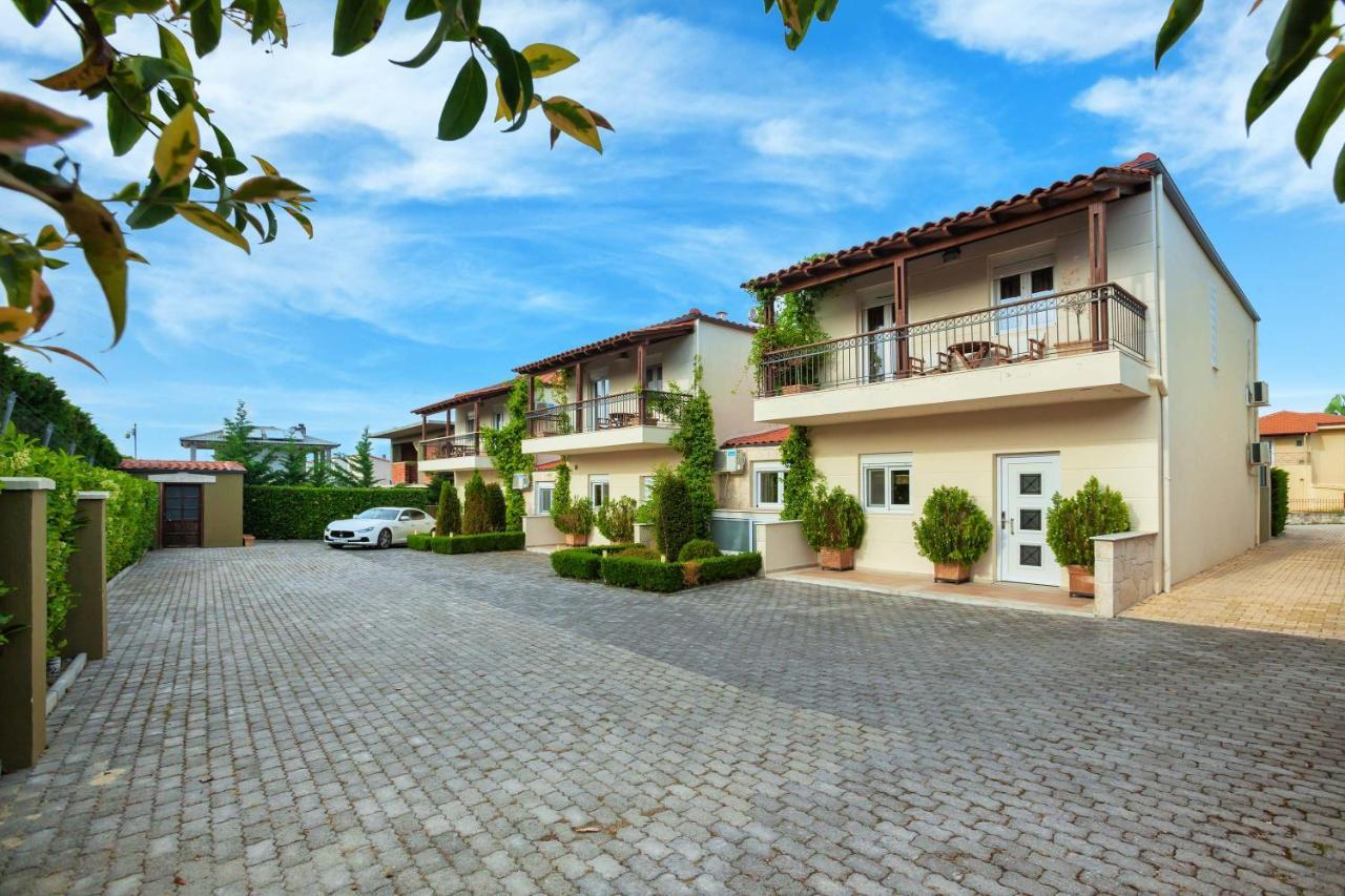 Sunny Villas Resort & Spa Hanioti Bagian luar foto